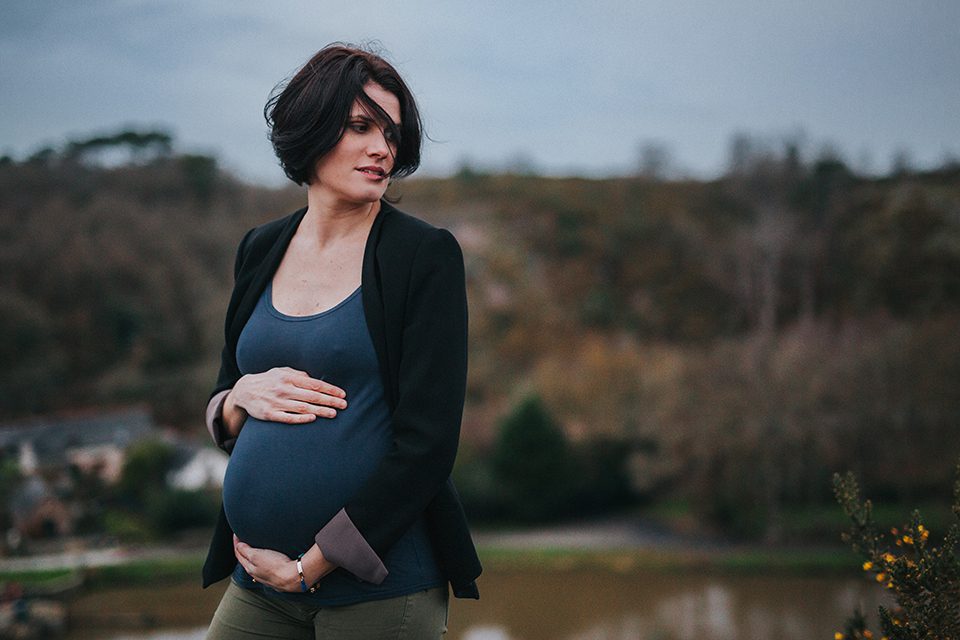 photographe-maternite-grossesse-femme-enceinte-naissance-rennes-ille-et-vilaine-35-bretagne-france