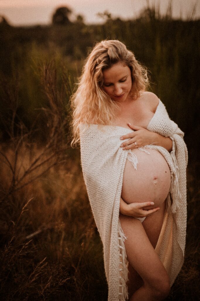 Photographe grossesse Rennes maternité femme enceinte Ille et Vilaine Bretagne