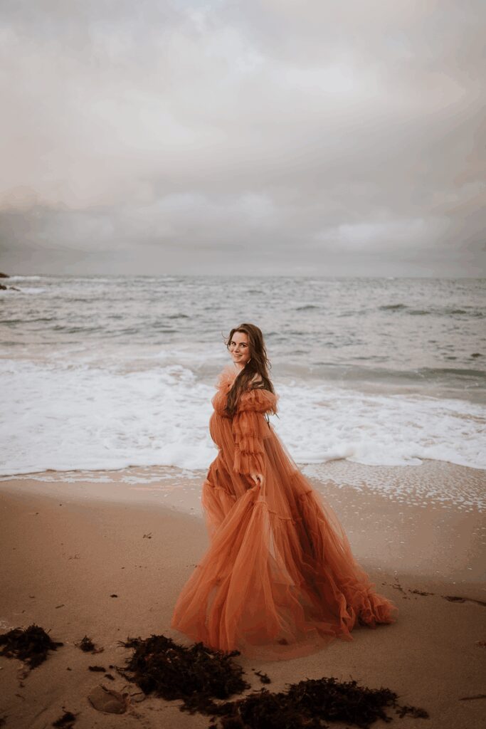 Photographe grossesse Rennes Ille et Vilaine Bretagne Loire atlantique Mayenne Maternité Future maman ventre rond