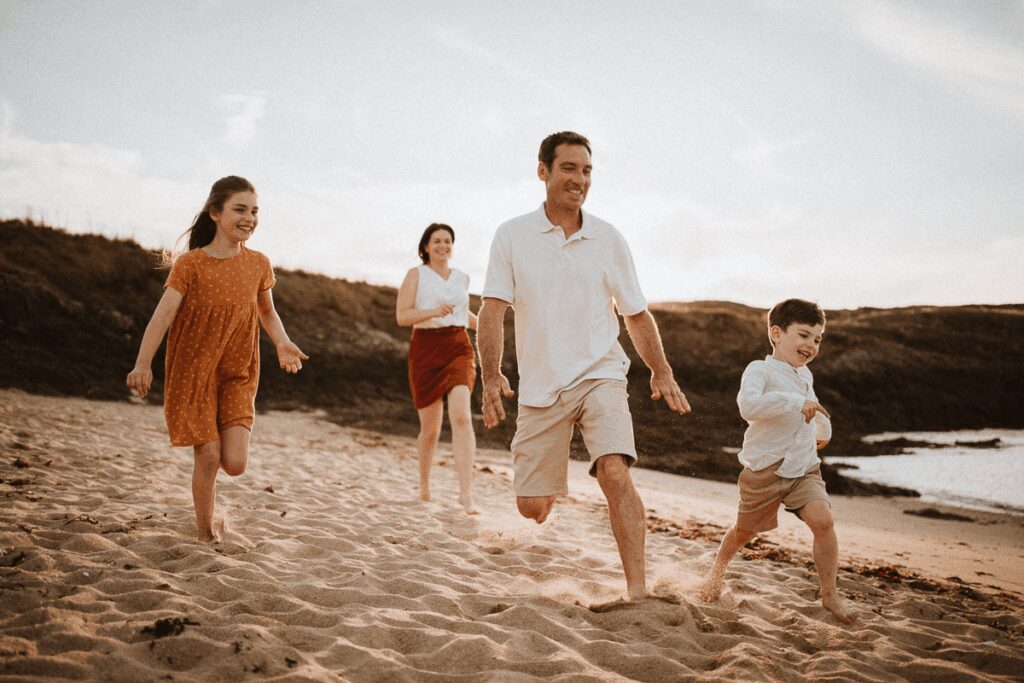 Photographe famille Rennes Ille et Vilaine Bretagne Loire atlantique Mayenne enfant Future maman ventre rond